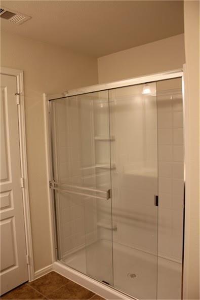 Master Bath - 1019 Messina Ln