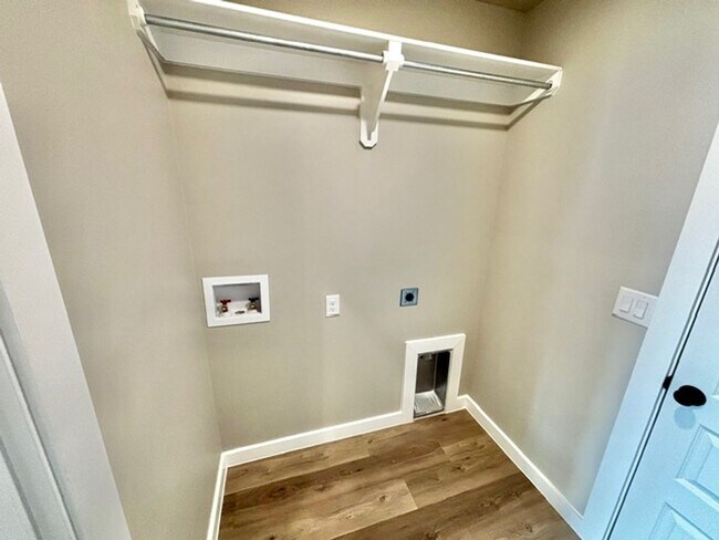 Building Photo - 3 bed 2 bath New Construction Home Available Now