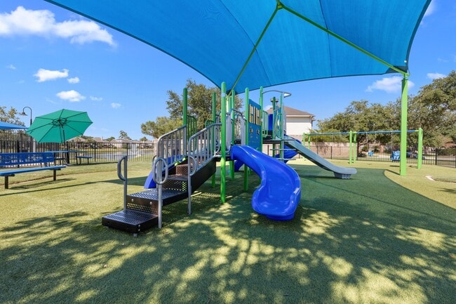 Building Photo - 30218 Legacy Pines Dr