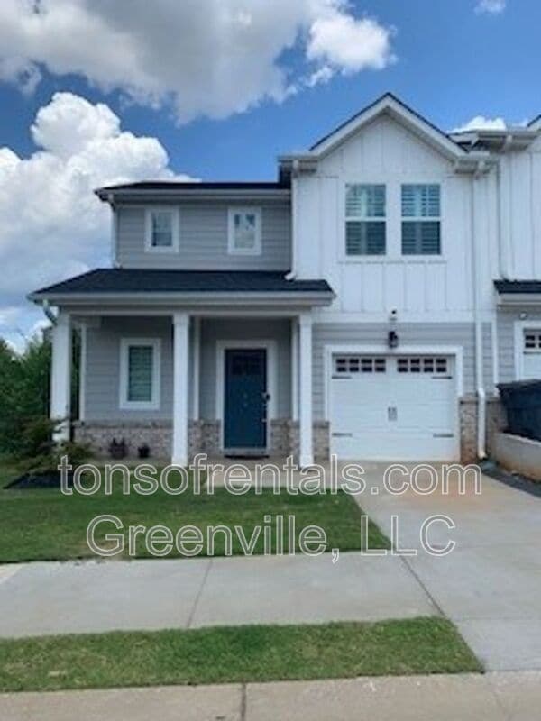 Primary Photo - 34 Galley Ln