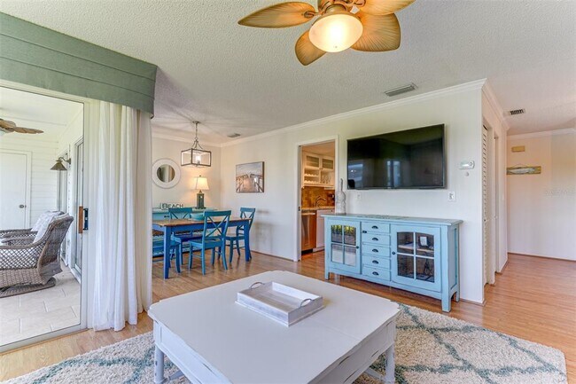 Building Photo - 923 Sandpiper Cir