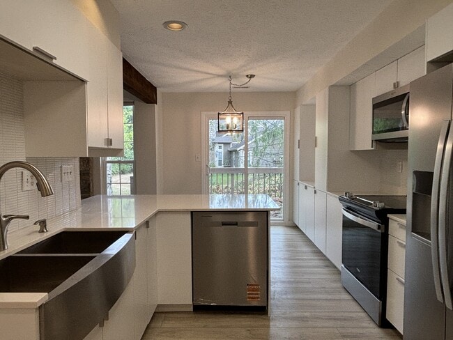 Building Photo - 4771 Stansbury Ln