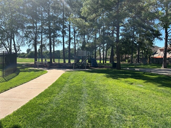 Building Photo - 14027 Blackfoot Trail Run
