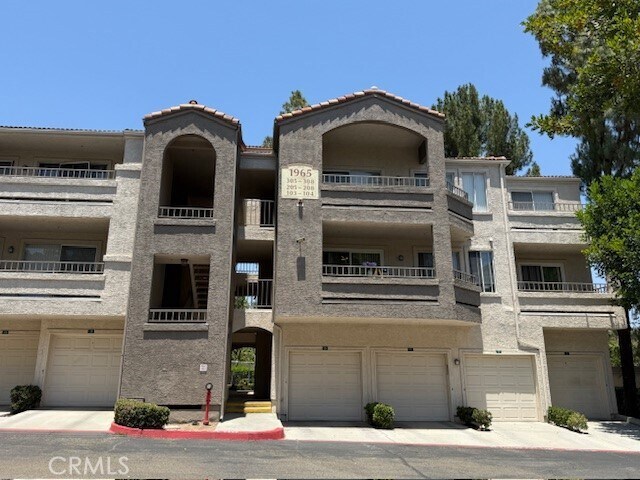 Primary Photo - 1965 Las Colinas Cir