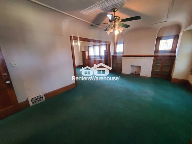 Building Photo - 2730 N 48th St