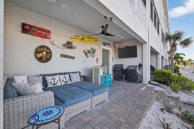 Building Photo - 6080 Moorings Dr S