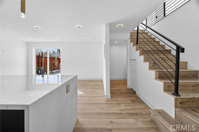 Building Photo - 7332 1/2 Owensmouth Avenue, Los Angeles, CA 91303 - 3 BR 3 BA house