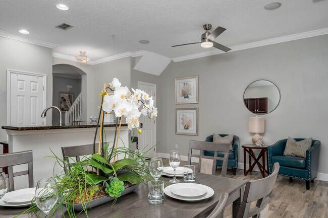 Building Photo - 875 Assembly Ct