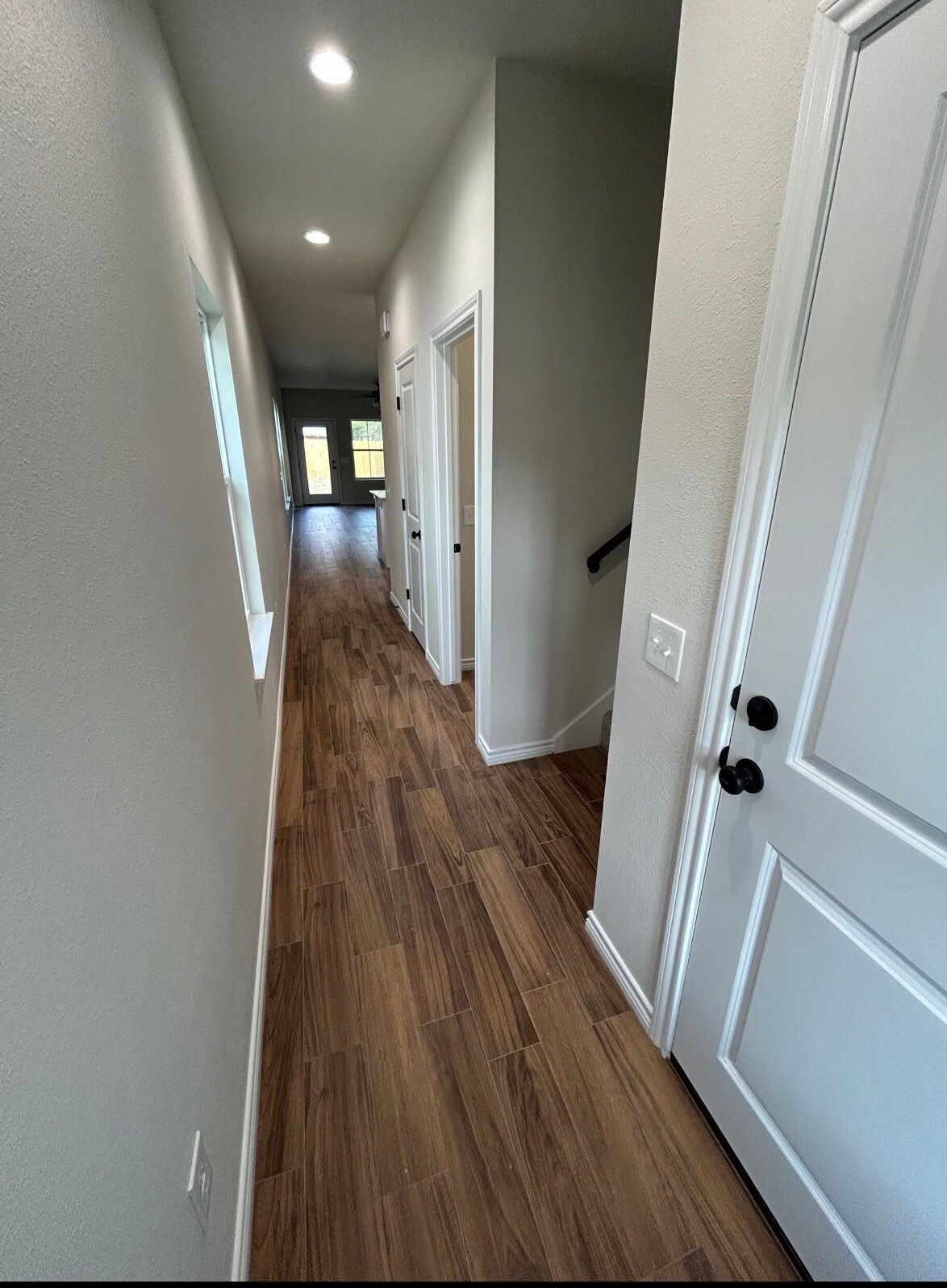 Building Photo - 8427 Harvard Dr