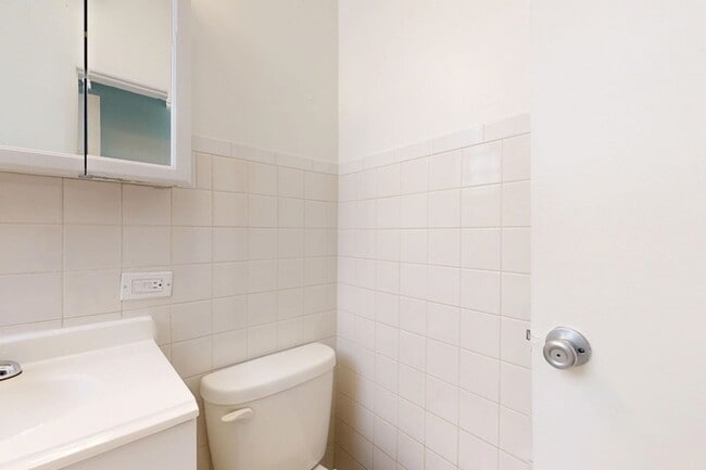 Floorplan - 5415 S. Woodlawn Avenue