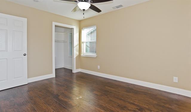 Building Photo - 8911 Angleton Pl