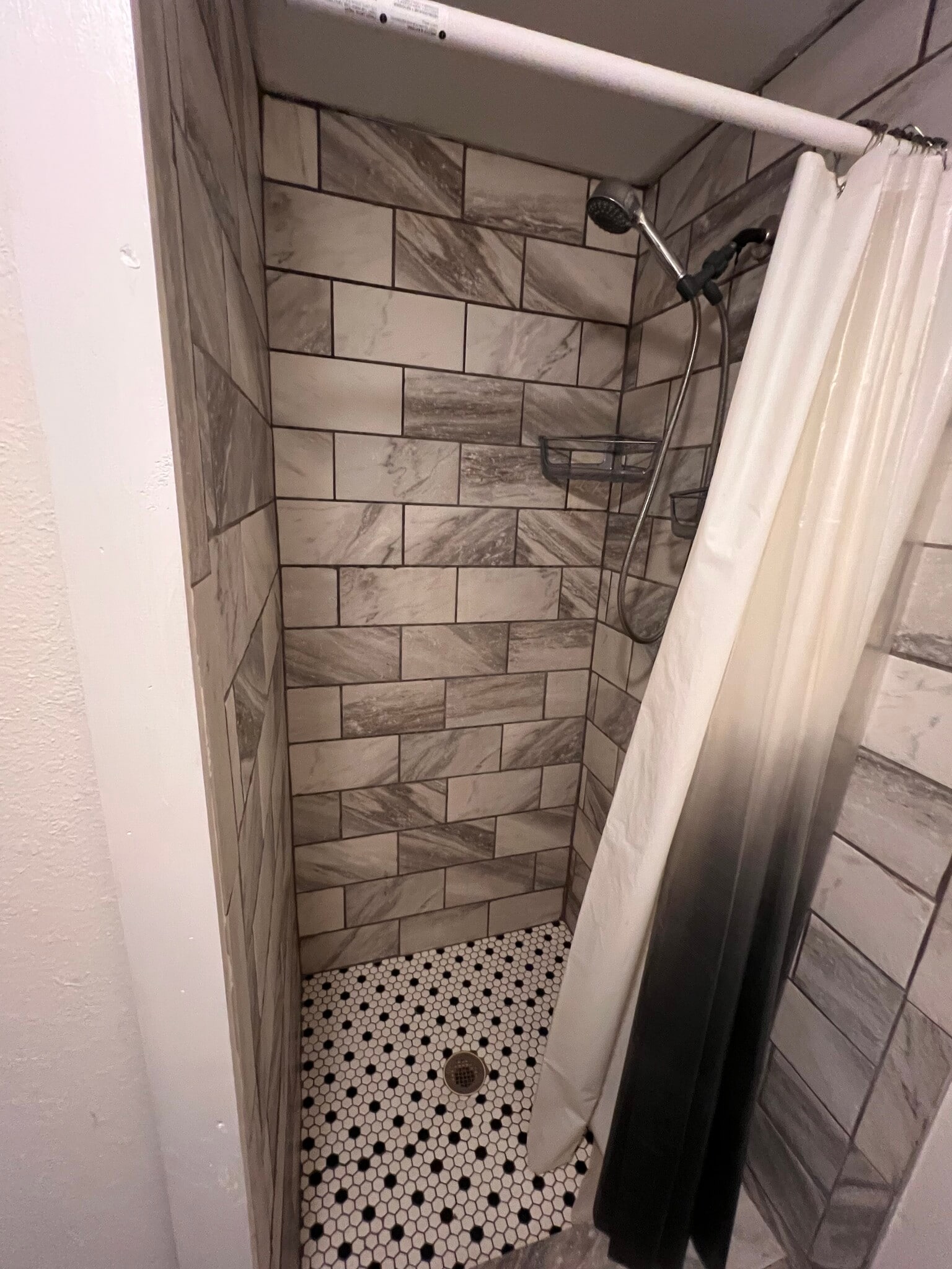 Building Photo - 725 W I Ave