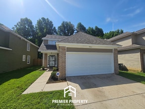 Building Photo - Move-In Ready 3BR Home in 38128 - Hardwood Floors, Attached Garage & Private Yard