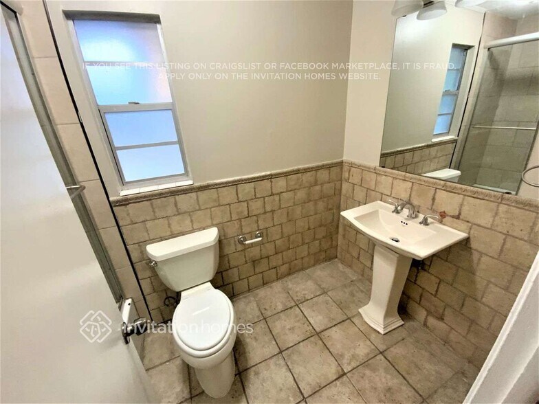 Building Photo - 117 Ridgefield Ct