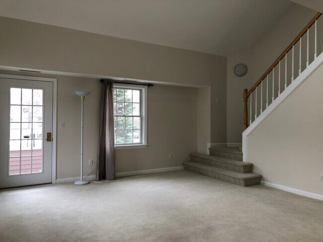 Building Photo - 665 Lowell St