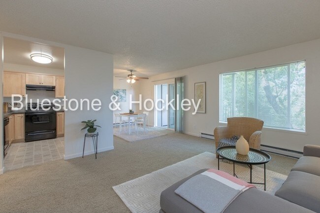 Building Photo - 6403 NE Glisan St