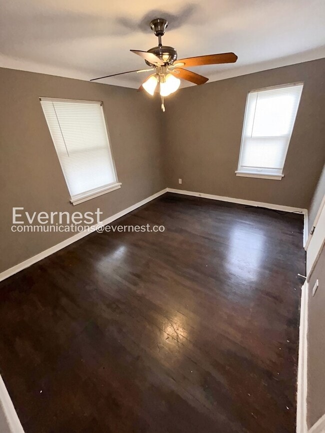 Building Photo - 5546 Floy Ave