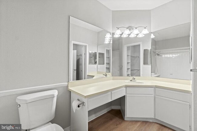 Building Photo - 3909 Penderview Dr