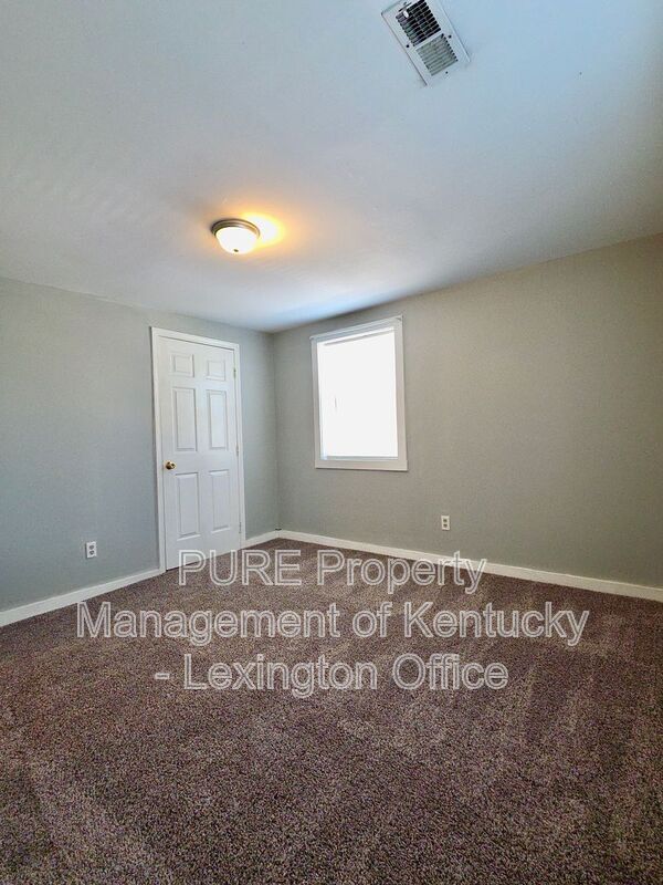 Building Photo - 215 Murray St