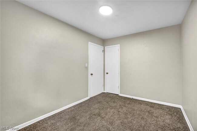 Building Photo - 15 Filmore Ave