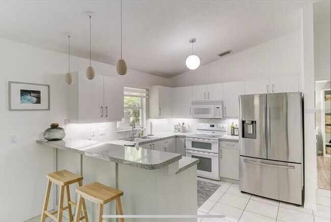 Building Photo - 4217 Malden Dr