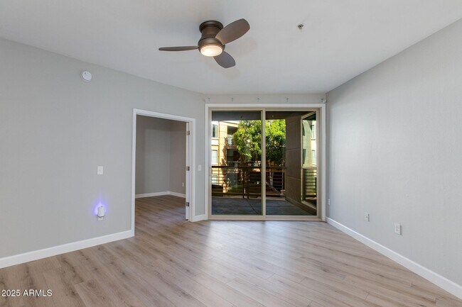 Building Photo - 1701 E Colter St