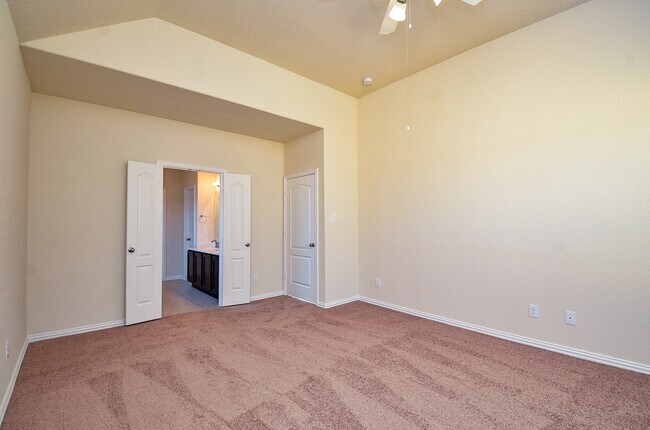 Building Photo - 5118 Brookshire Pass Dr