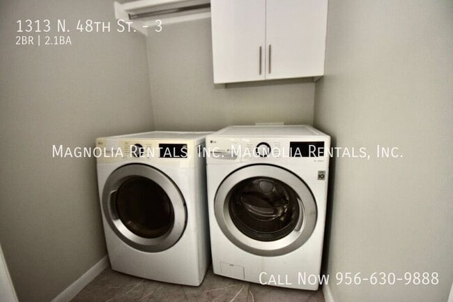 Building Photo - 1313 N 48th St