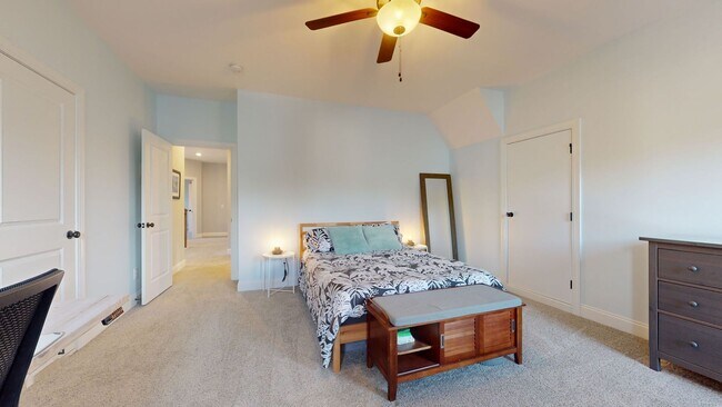 Building Photo - Luxury Home in gated Hampstead Community