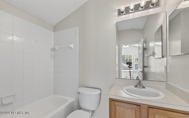 Building Photo - 9205 Redtail Dr