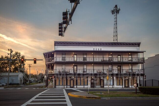 Building Photo - 11 N Central Ave