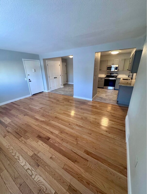 Building Photo - 12131 Melody Dr