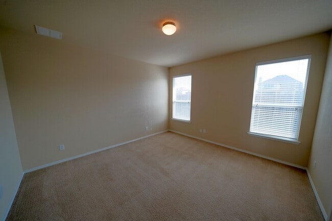 Building Photo - Beautiful home now available in the coveted Riata subdivision of Schertz, TX! Realtor Commission:...