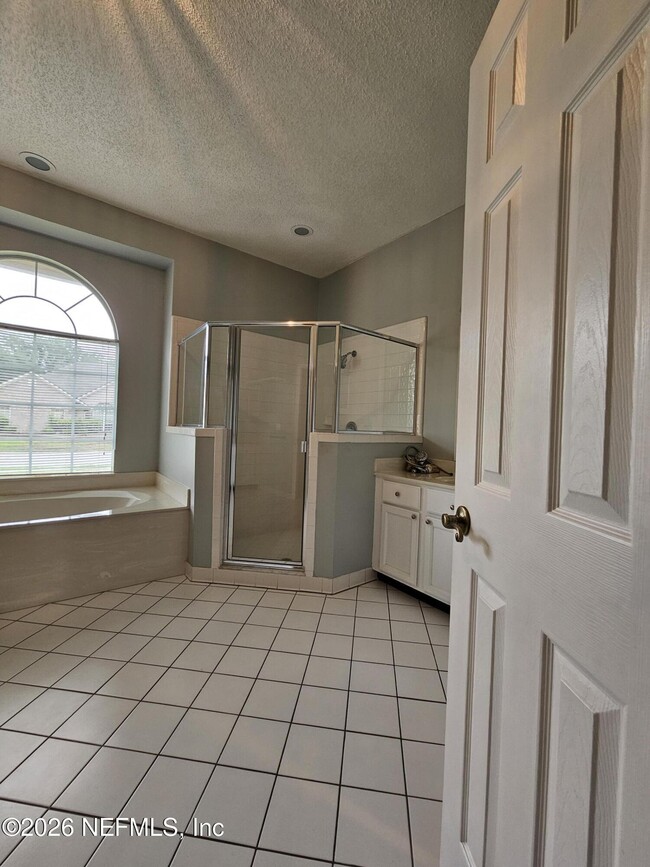Building Photo - 8934 Elizabeth Falls Dr