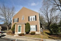 Building Photo - 37 Newberry Ln