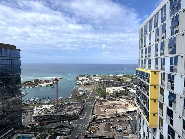 Building Photo - Ke Kilohana - Renovated High Floor 3 Bedroom 2 Bath 2 Parking in Ward Village