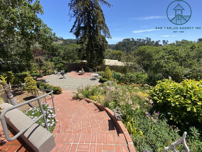 Building Photo - Spacious Four Bed Home in Carmel Hills wit...