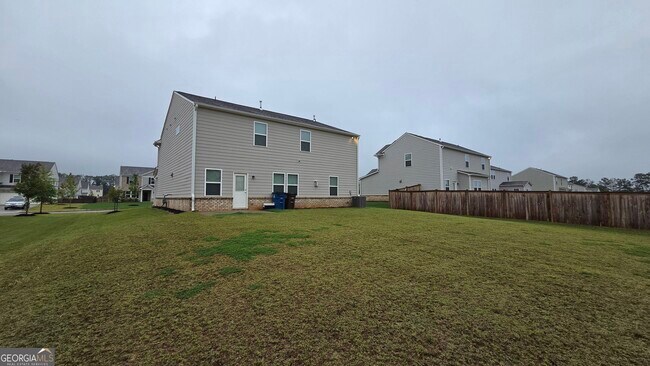 Building Photo - 521 Elkwood Ln