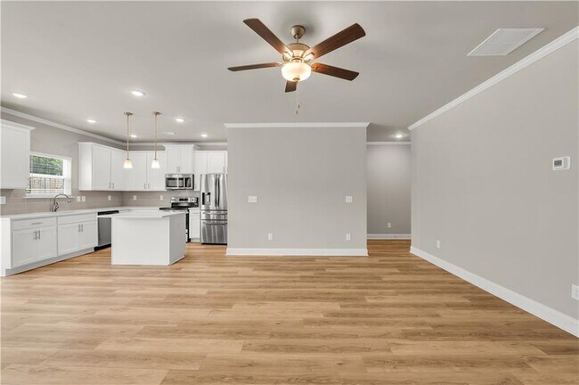 Building Photo - 1486 Fern Ridge Ln