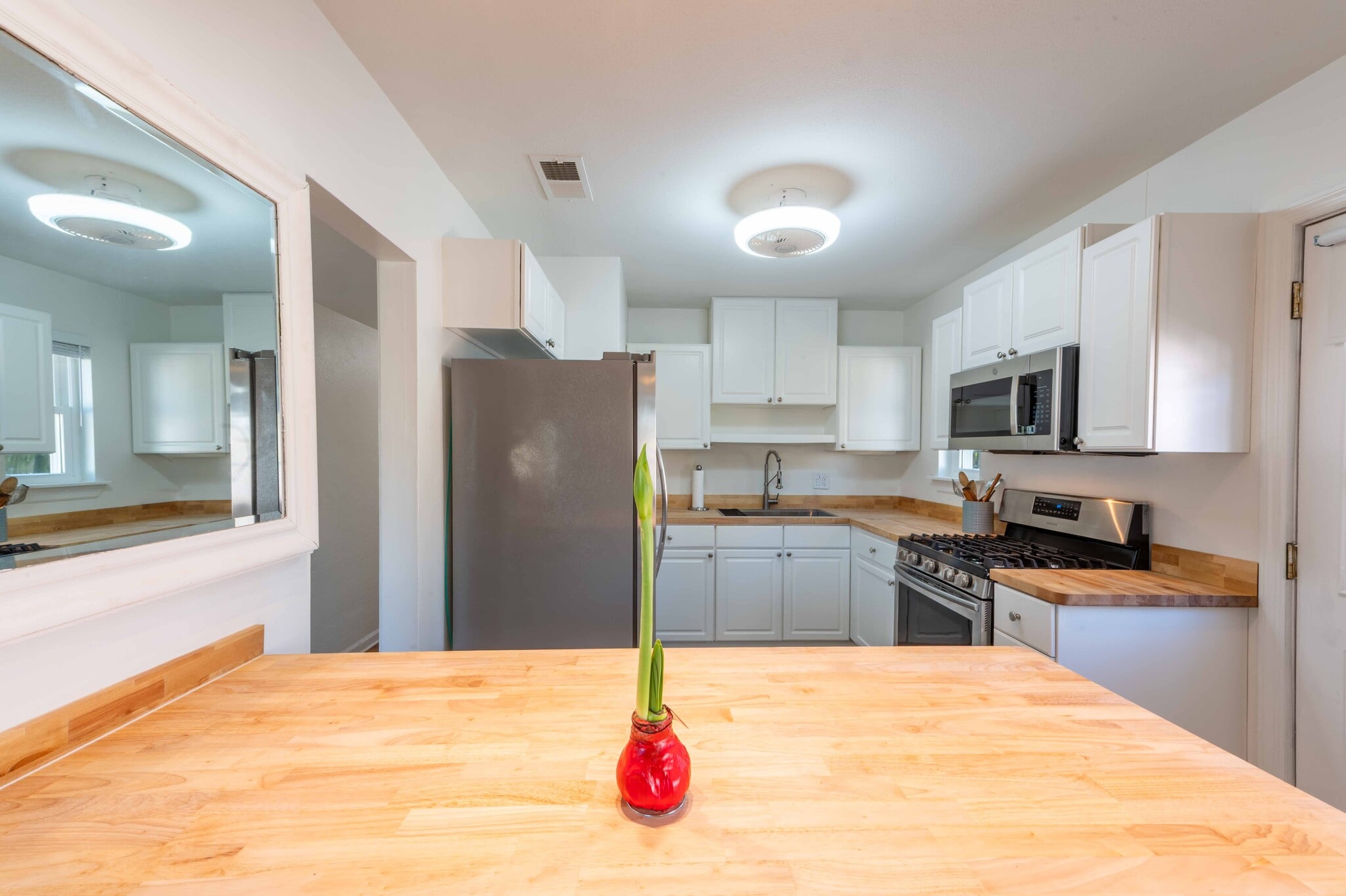 Building Photo - 1216 10th St N