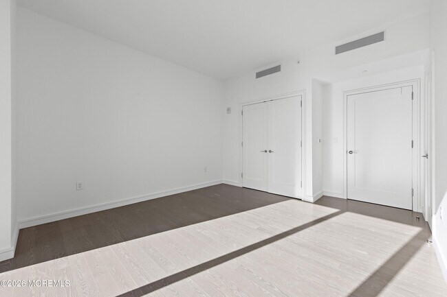 Building Photo - 20 Melrose Terrace