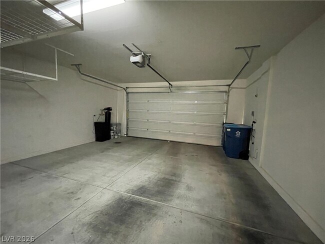 Building Photo - 9326 Fire Rose St