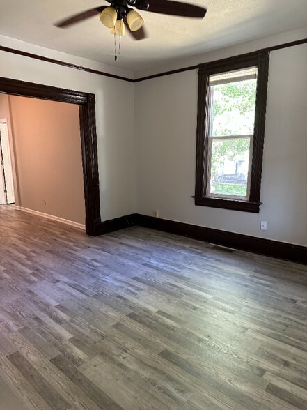 Building Photo - 929 Redfield St