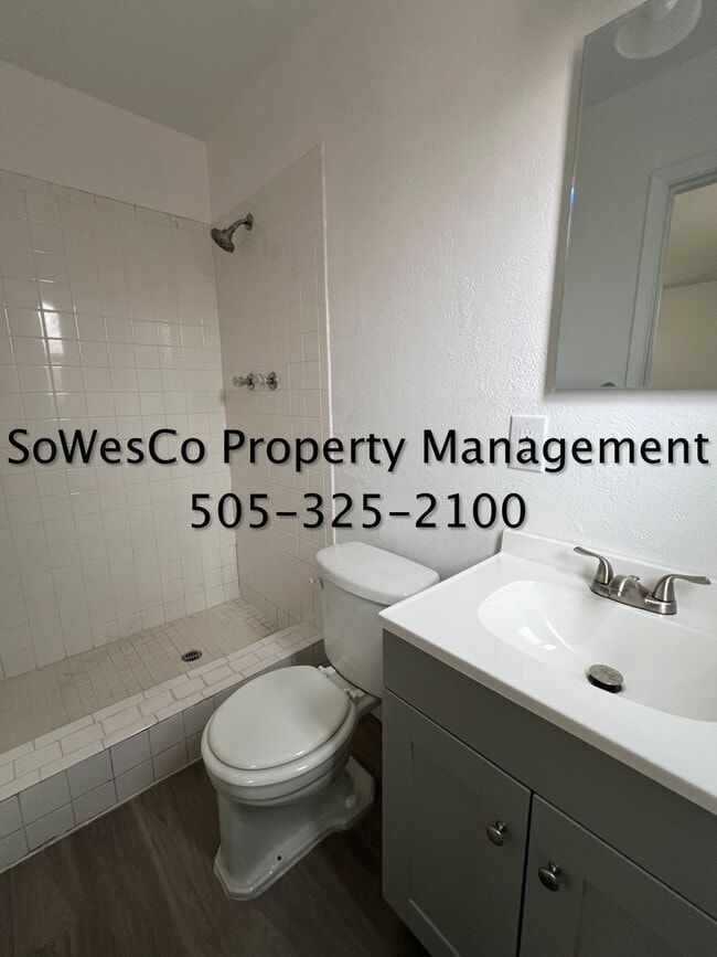 Building Photo - Updated 3 Bedroom 2 Bath 1 Car Garage