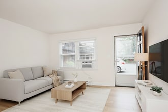 Building Photo - Student-Friendly 1BR Apartment Near The School of Data Science