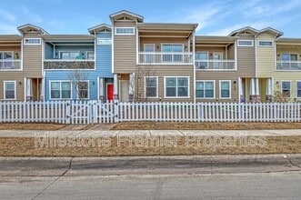 Building Photo - 207 Starr St