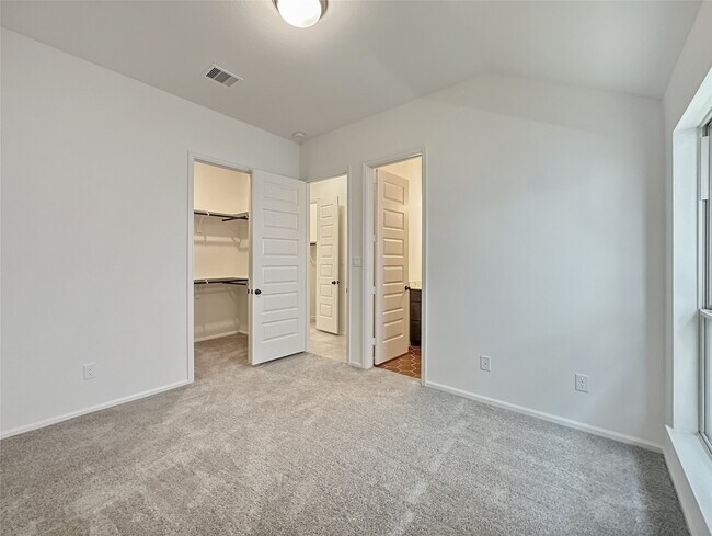 Building Photo - 5603 Ash Vly Dr