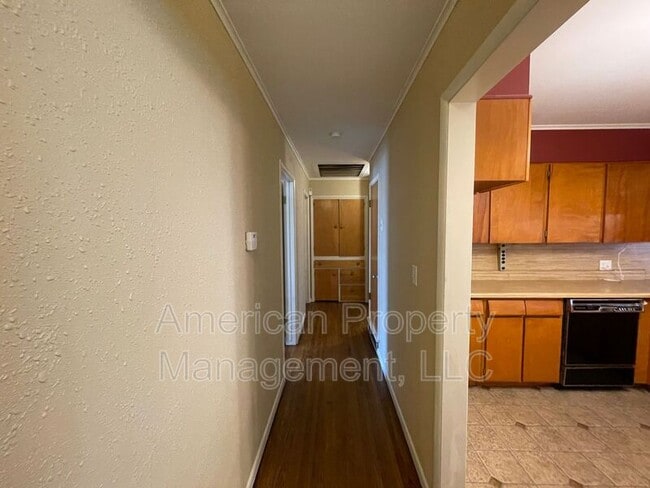 Building Photo - 2622 S 74th E Ave