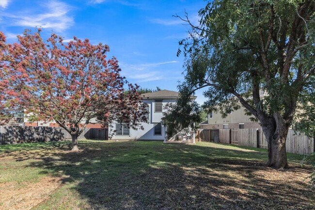 Building Photo - 403 Paso Fino Cove