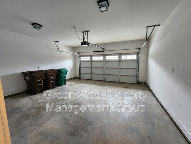 Building Photo - 649 Nikyle Cir